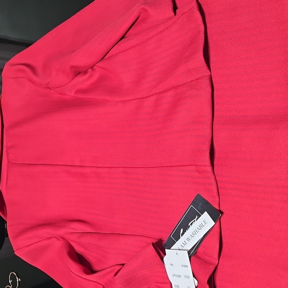 Skirt suite - Picture 6 of 6